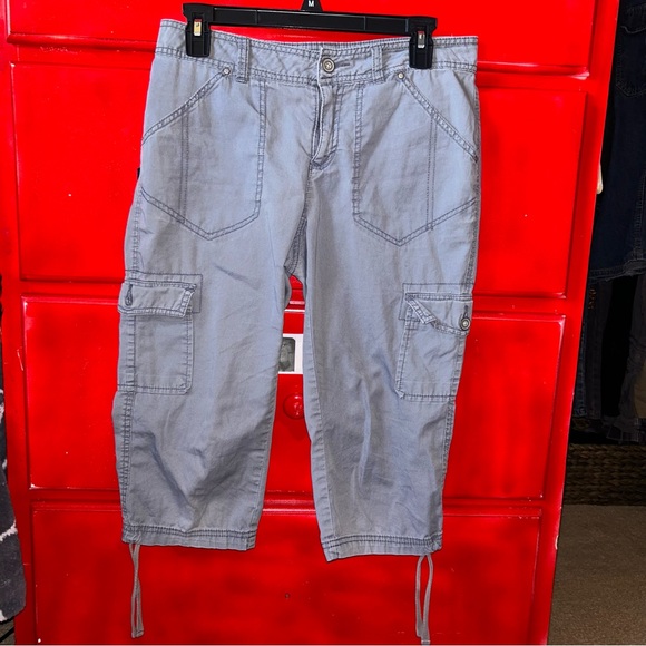 Faded Glory Gray Capri Lightweight Pants Size 4 - Picture 2 of 3